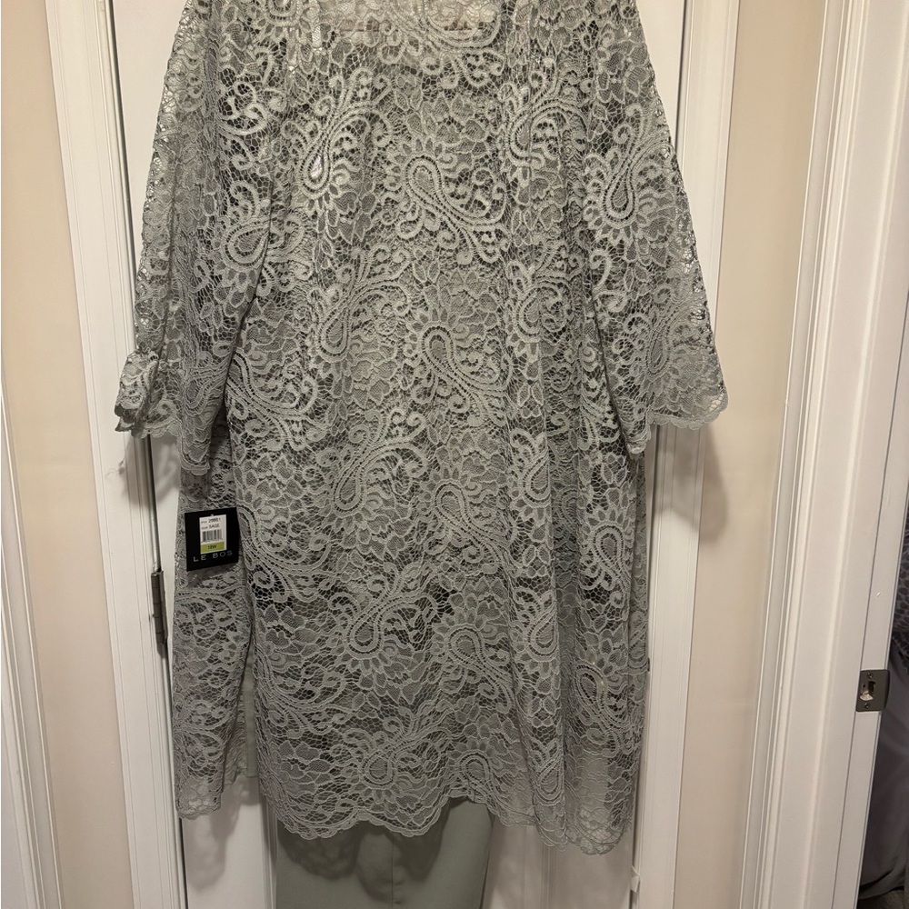 Elegant Lace Overlay Pant Set - Picture 2 of 7